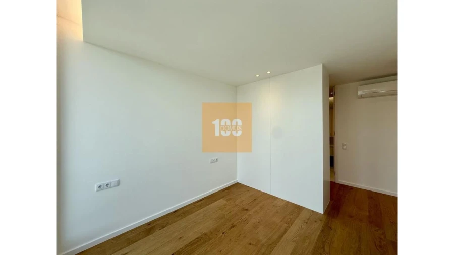 Apartamento T4 para Venda em Malta e Canidelo Foto 40