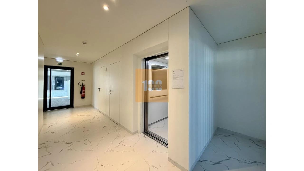 Apartamento T4 para Venda em Malta e Canidelo Foto 5