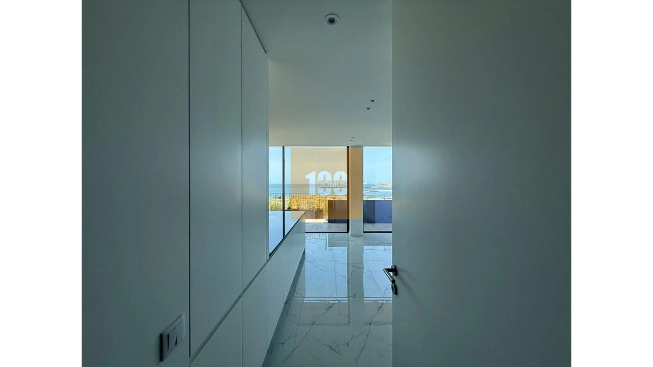 Apartamento T4 para Venda em Malta e Canidelo Foto 8