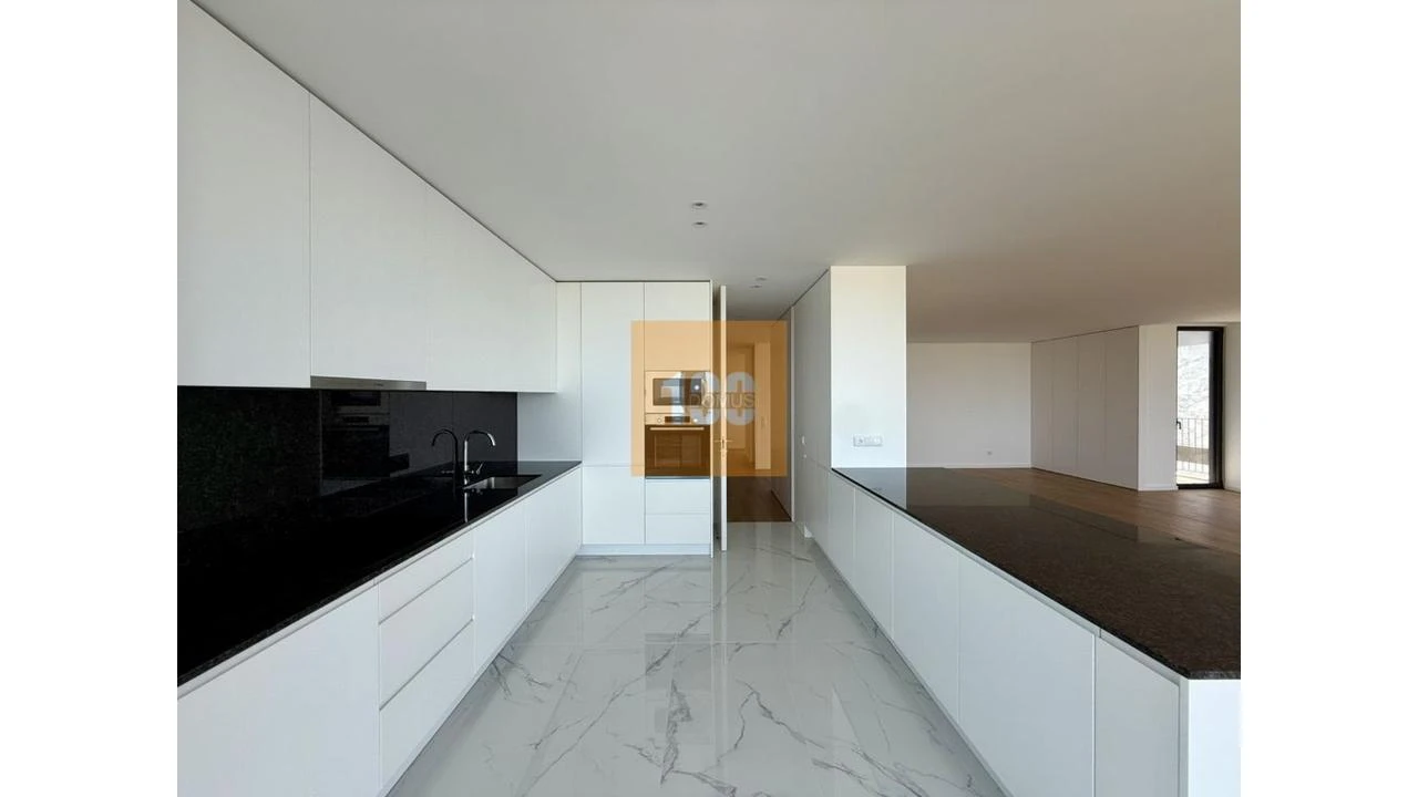 Apartamento T4 para Venda em Malta e Canidelo Foto 12