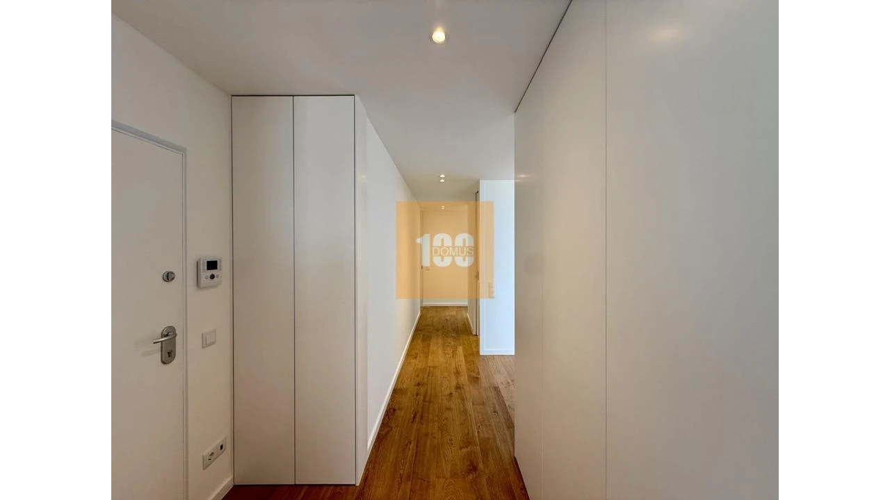 Apartamento T4 para Venda em Malta e Canidelo Foto 28