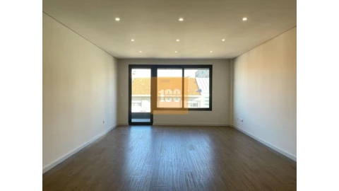 Apartamento T3 para Venda em Cedofeita, Santo Ildefonso, Sé, Miragaia, São Nicolau e Vitória