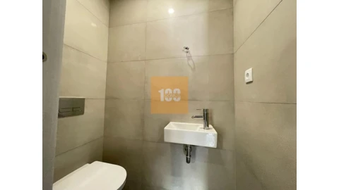 Apartamento T3 para Venda em Cedofeita, Santo Ildefonso, Sé, Miragaia, São Nicolau e Vitória
