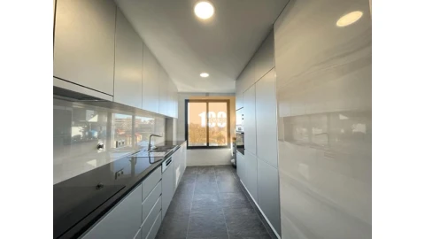 Apartamento T3 para Venda em Cedofeita, Santo Ildefonso, Sé, Miragaia, São Nicolau e Vitória