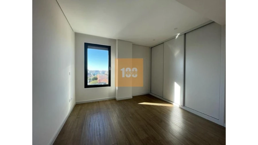 Apartamento T3 para Venda em Cedofeita, Santo Ildefonso, Sé, Miragaia, São Nicolau e Vitória Foto 25