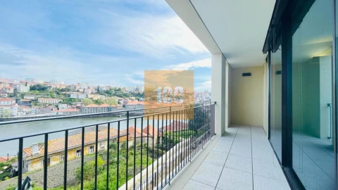 Apartamento T1 para Venda em Santa Marinha e São Pedro da Afurada