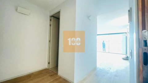 Apartamento T1 para Venda em Santa Marinha e São Pedro da Afurada