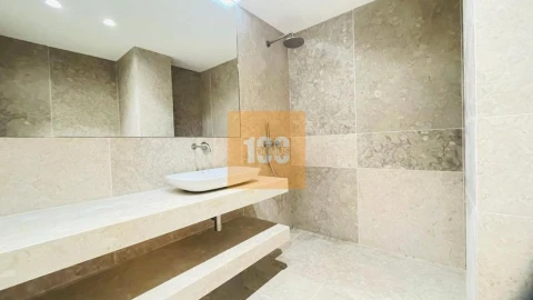 Apartamento T1 para Venda em Santa Marinha e São Pedro da Afurada