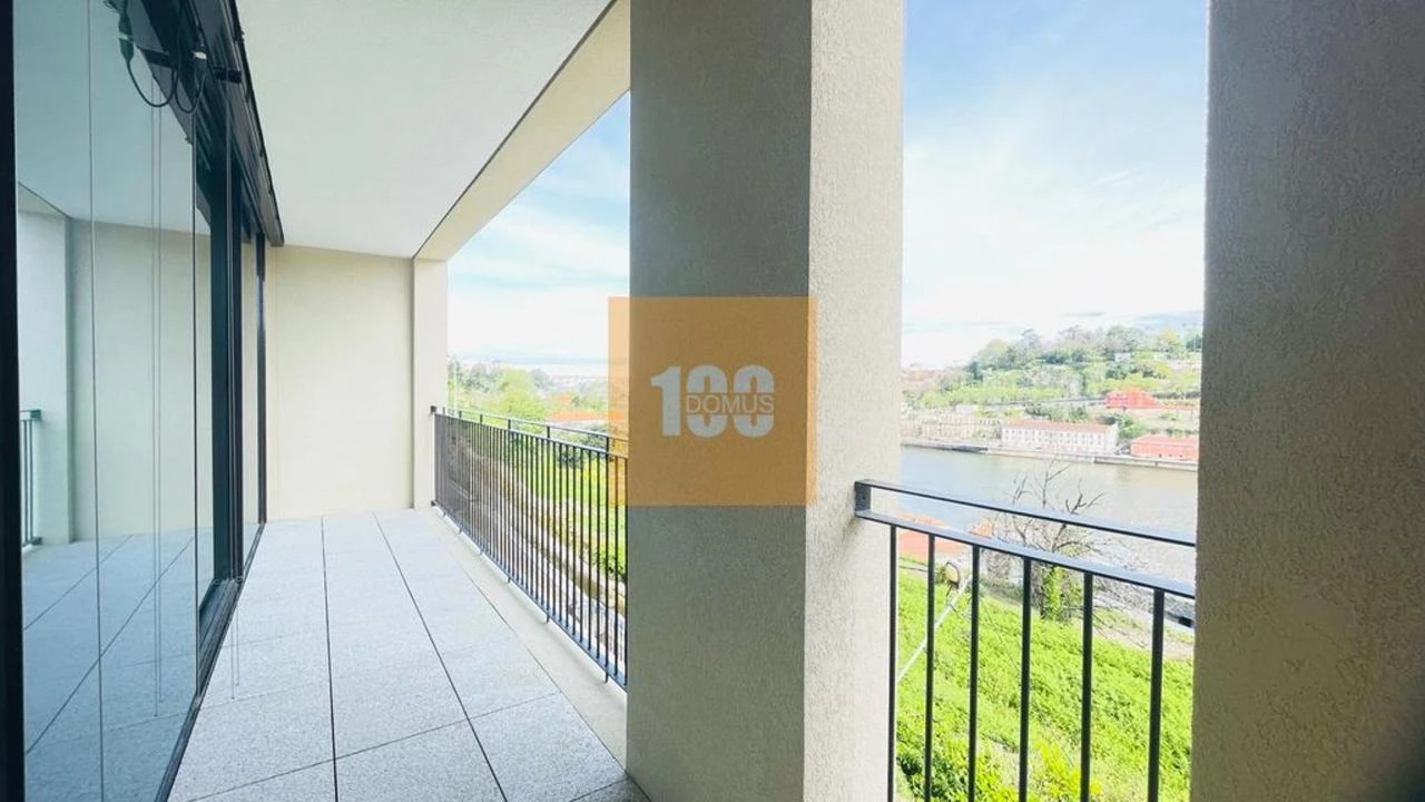 Apartamento T1 para Venda em Santa Marinha e São Pedro da Afurada Foto 3