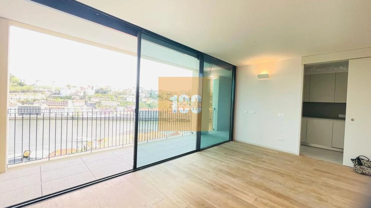 Apartamento T1 para Venda em Santa Marinha e São Pedro da Afurada Foto 12