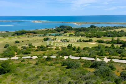 Terreno para Venda em Lagos (São Sebastião e Santa Maria)