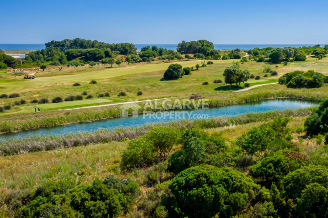 Terreno para Venda em Lagos (São Sebastião e Santa Maria) Foto 14