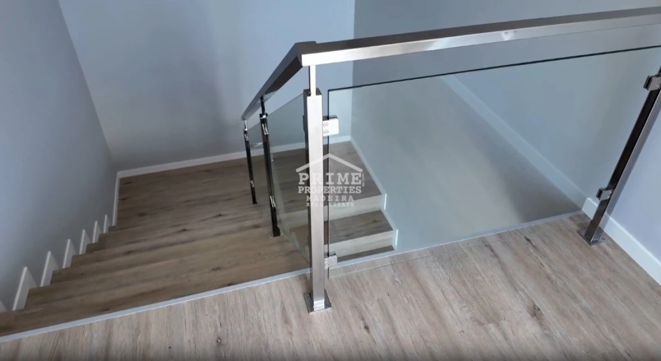 Moradia T4 para Venda em Paul do Mar Foto 22