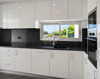 Moradia T4 para Venda em Paul do Mar