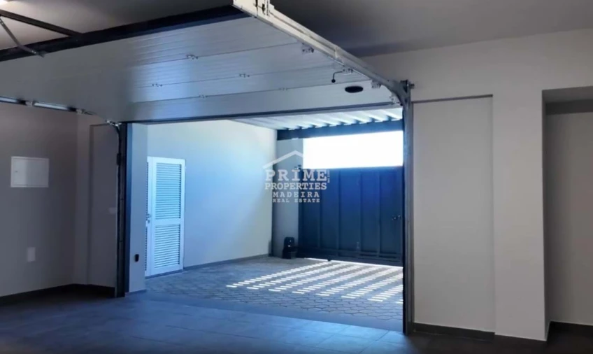 Moradia T4 para Venda em Paul do Mar Foto 28