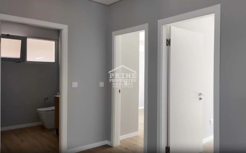 Moradia T4 para Venda em Paul do Mar Foto 20