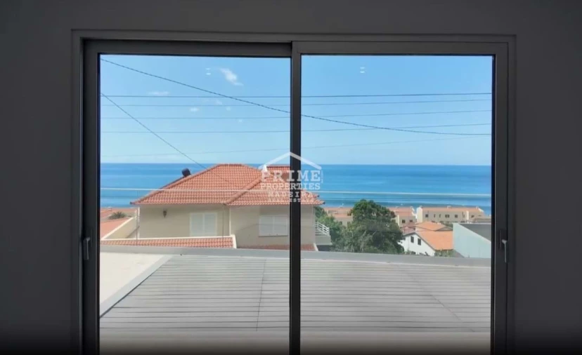 Moradia T4 para Venda em Paul do Mar Foto 7