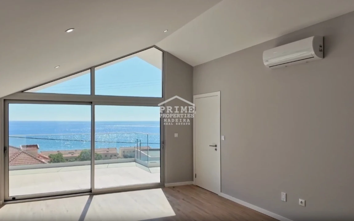 Moradia T4 para Venda em Paul do Mar Foto 24