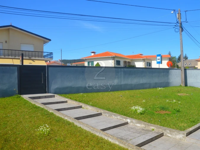 Moradia T4 para Arrendamento em Castelões Foto 15