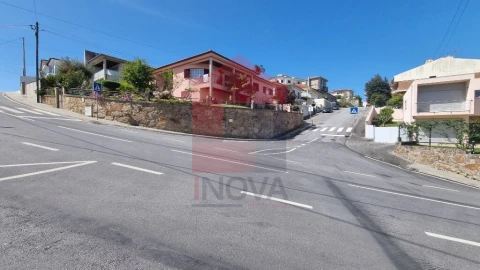 Terreno para Venda em Vila Verde e Barbudo