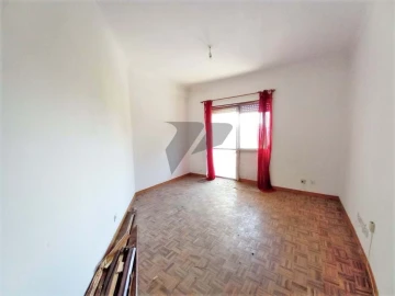 Apartamento T2 para Venda em Rio de Mouro