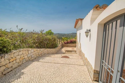 Moradia T4 para Venda em Loule (São Clemente)