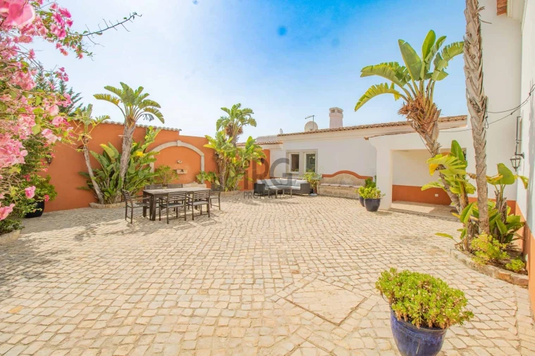 Moradia T4 para Venda em Loule (São Clemente) Foto 64