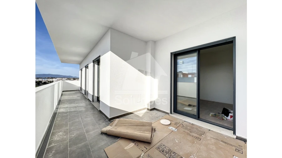 Apartamento T4 para Venda em Portimão Foto 15