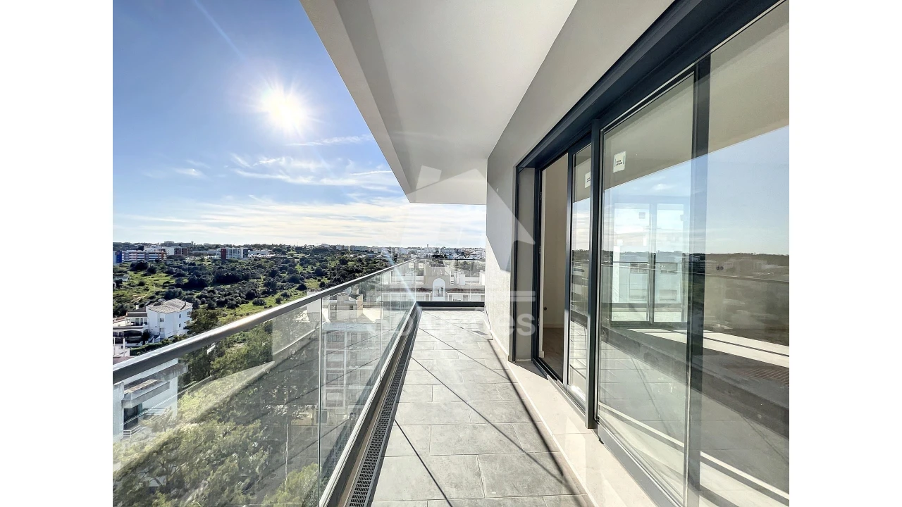 Apartamento T4 para Venda em Portimão Foto 11