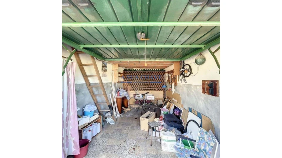 Garagem para Venda em Amora Foto 1