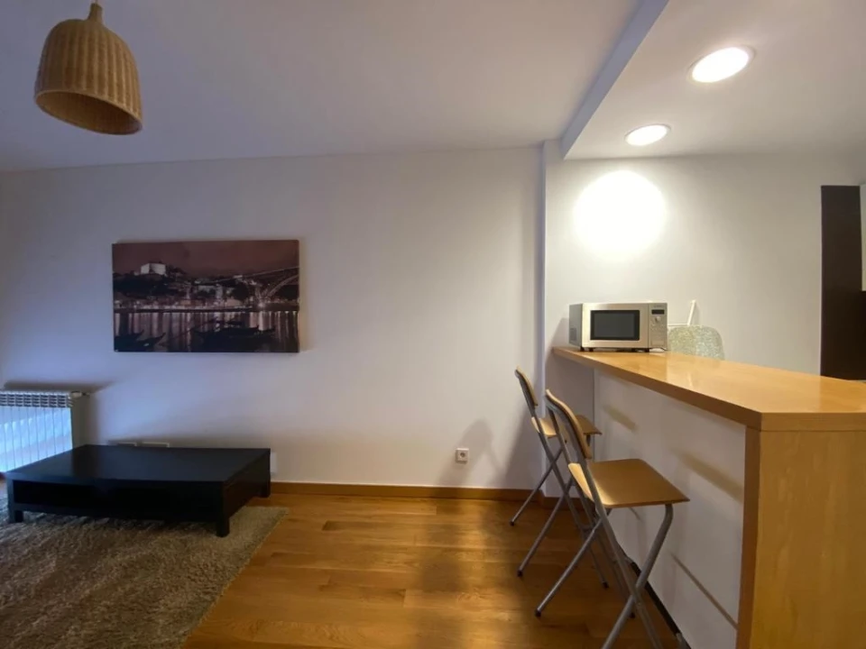 Apartamento T1 para Arrendamento em Paranhos Foto 13