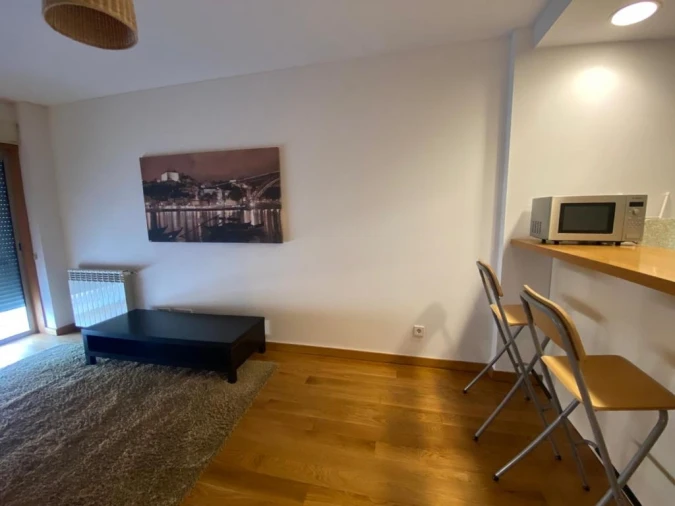 Apartamento T1 para Arrendamento em Paranhos Foto 12