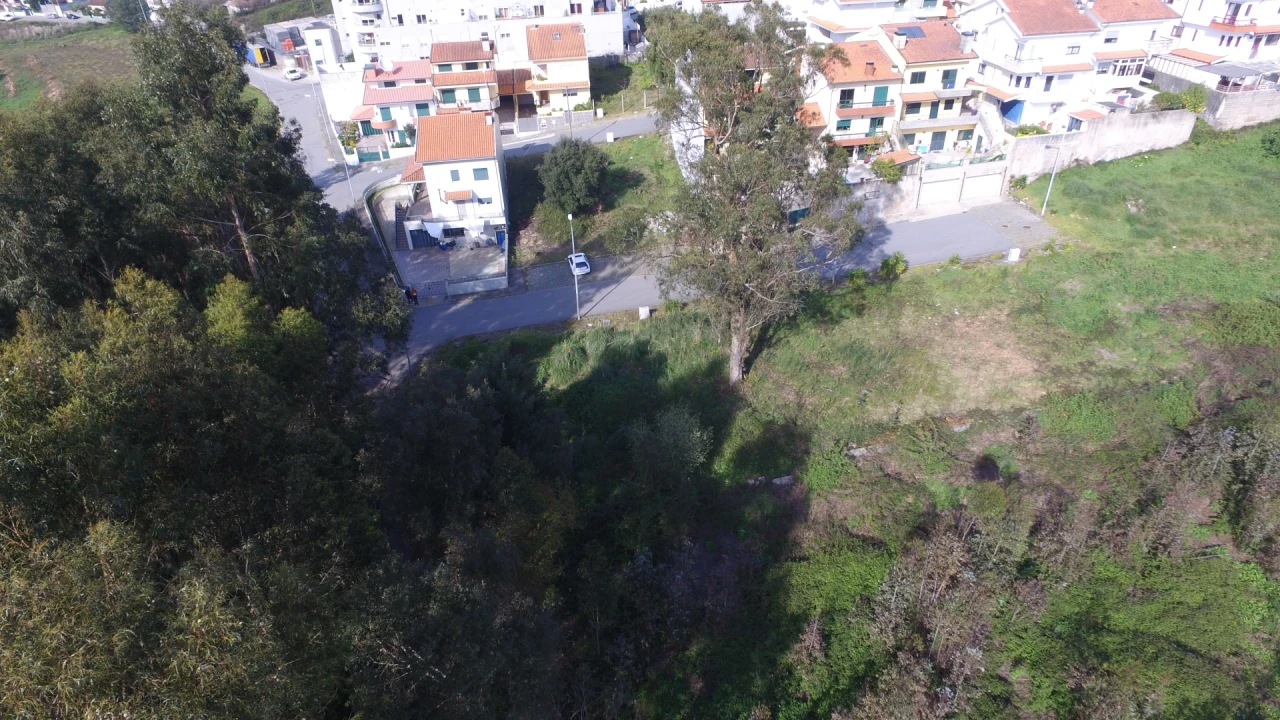 Terreno para Venda em Gondomar (São Cosme), Valbom e Jovim Foto 2