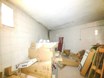 Loja para Venda em Areeiro
