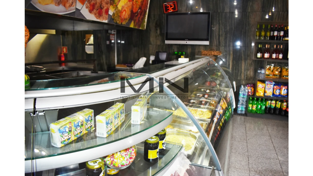 Negócio para Venda em Gondomar (São Cosme), Valbom e Jovim Foto 8