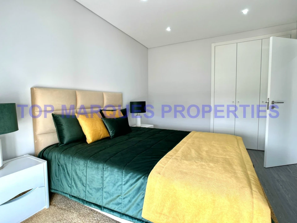 Apartamento T3 para Venda em Quelfes Foto 21