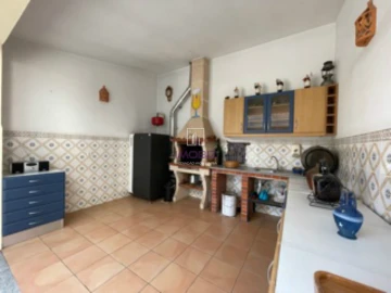 Moradia T4 para Venda em Santa Joana