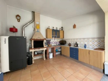 Moradia T4 para Venda em Santa Joana