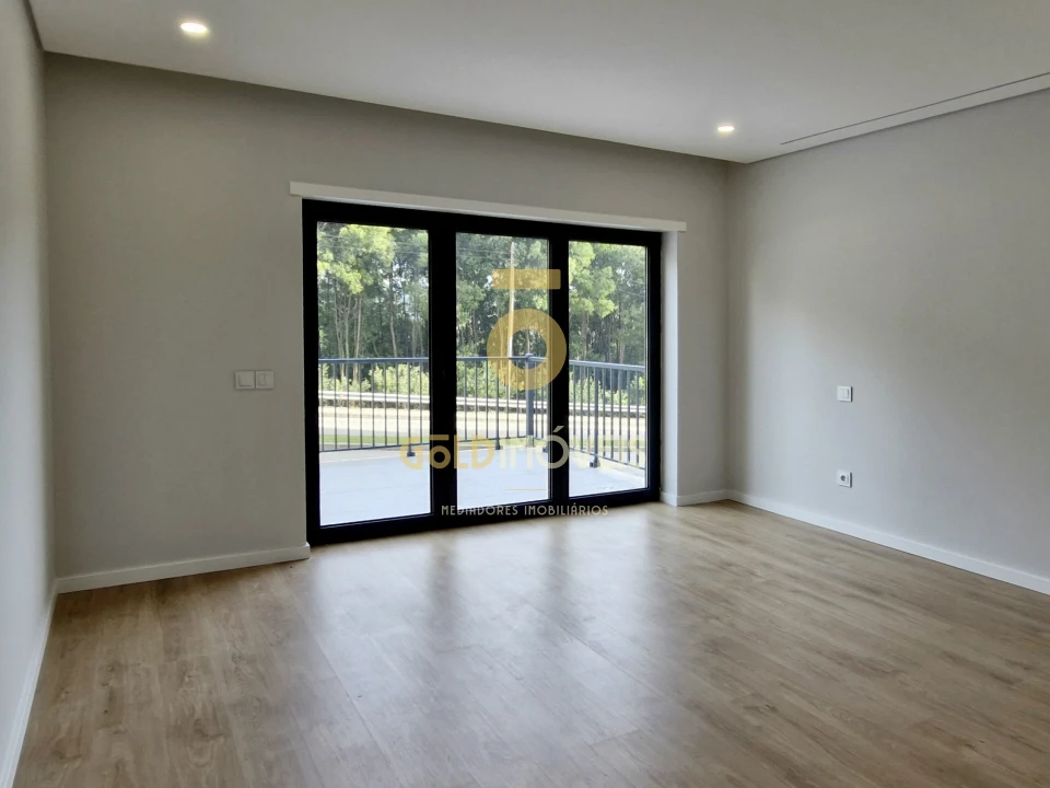 Apartamento T2 para Venda em O. Azeméis, Riba-Ul, Ul, Macinhata Seixa, Madail Foto 25