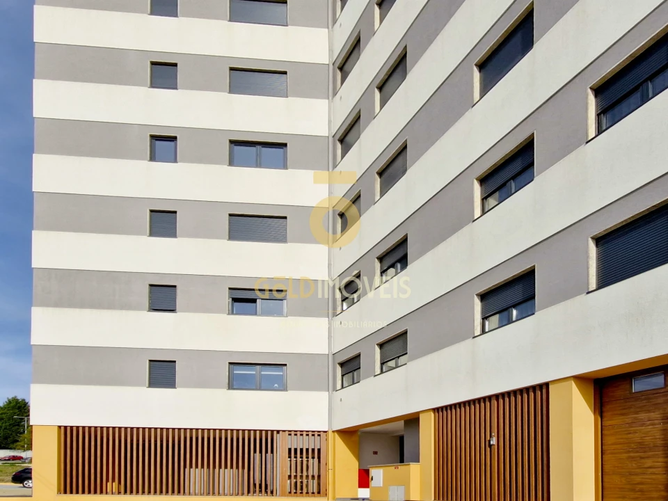 Apartamento T2 para Venda em O. Azeméis, Riba-Ul, Ul, Macinhata Seixa, Madail Foto 4