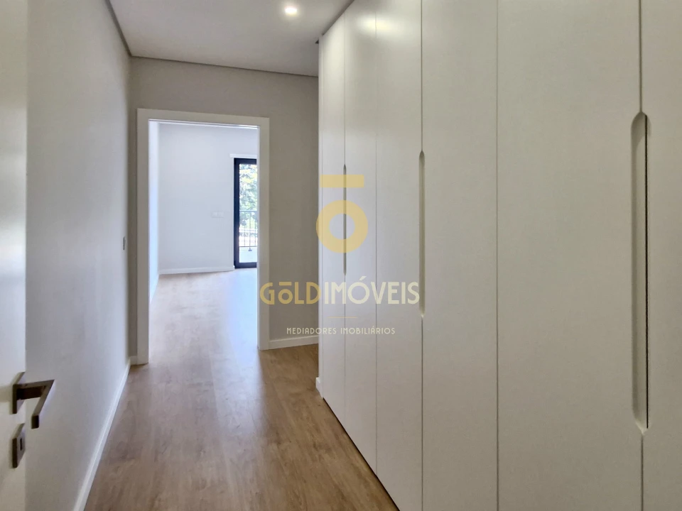 Apartamento T2 para Venda em O. Azeméis, Riba-Ul, Ul, Macinhata Seixa, Madail Foto 24
