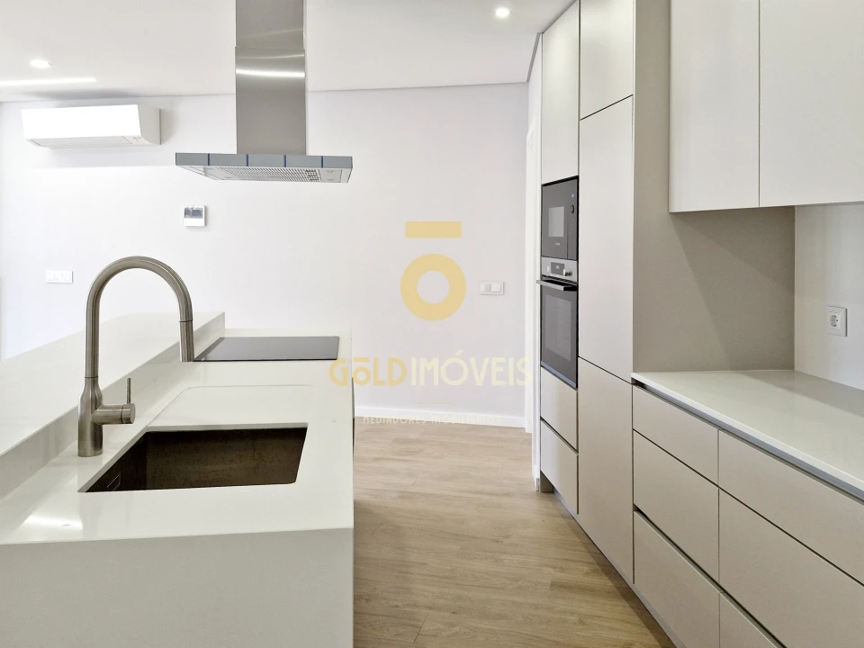 Apartamento T2 para Venda em O. Azeméis, Riba-Ul, Ul, Macinhata Seixa, Madail Foto 7