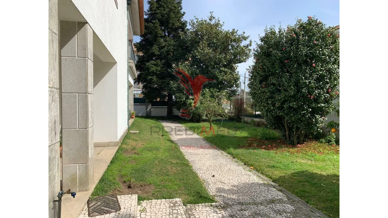 Moradia T4 para Venda em Gavião Foto 5