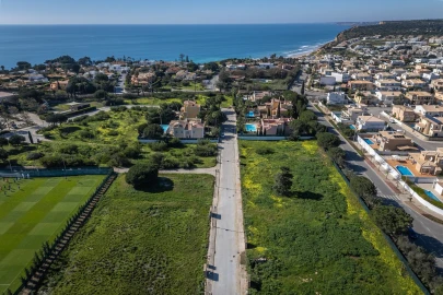 Terreno para Venda em Lagos (São Sebastião e Santa Maria)