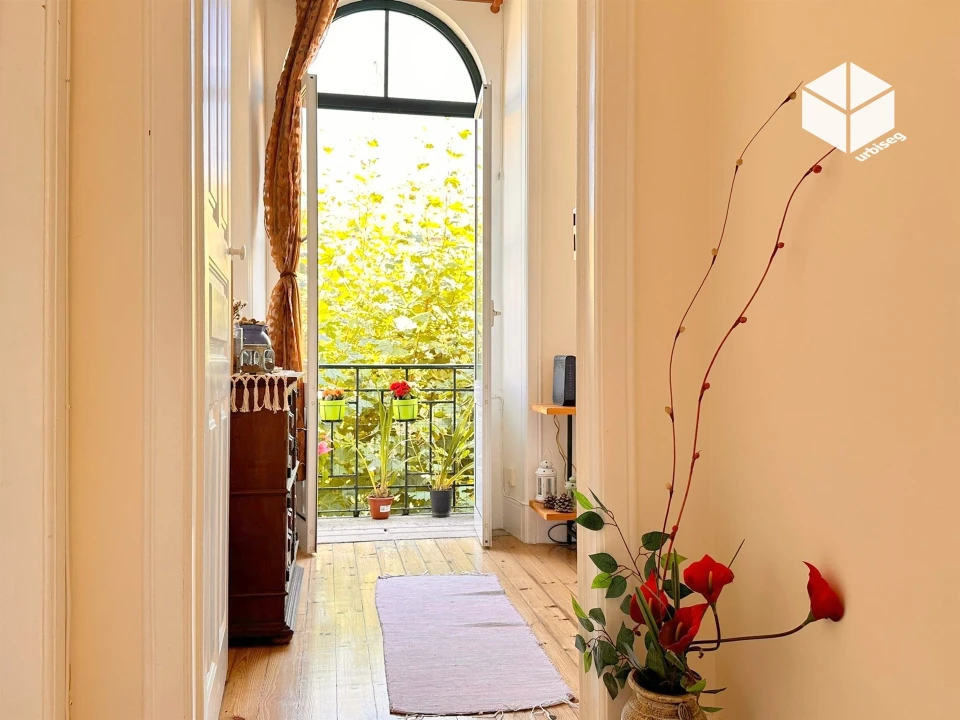 Prédio para Venda em Buarcos Foto 11