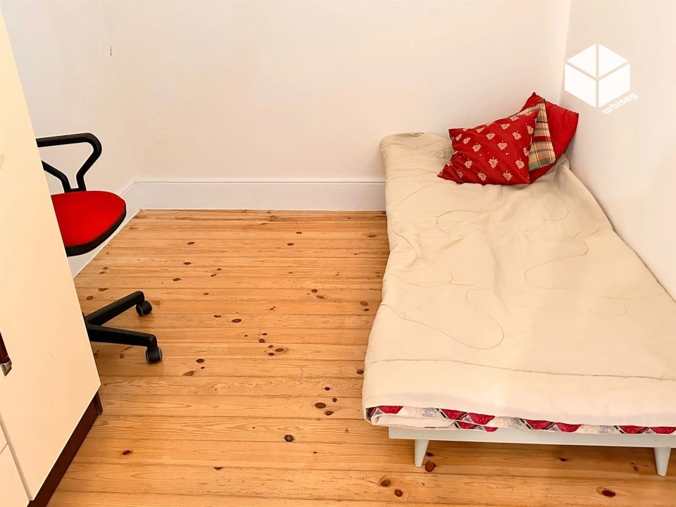 Prédio para Venda em Buarcos Foto 24