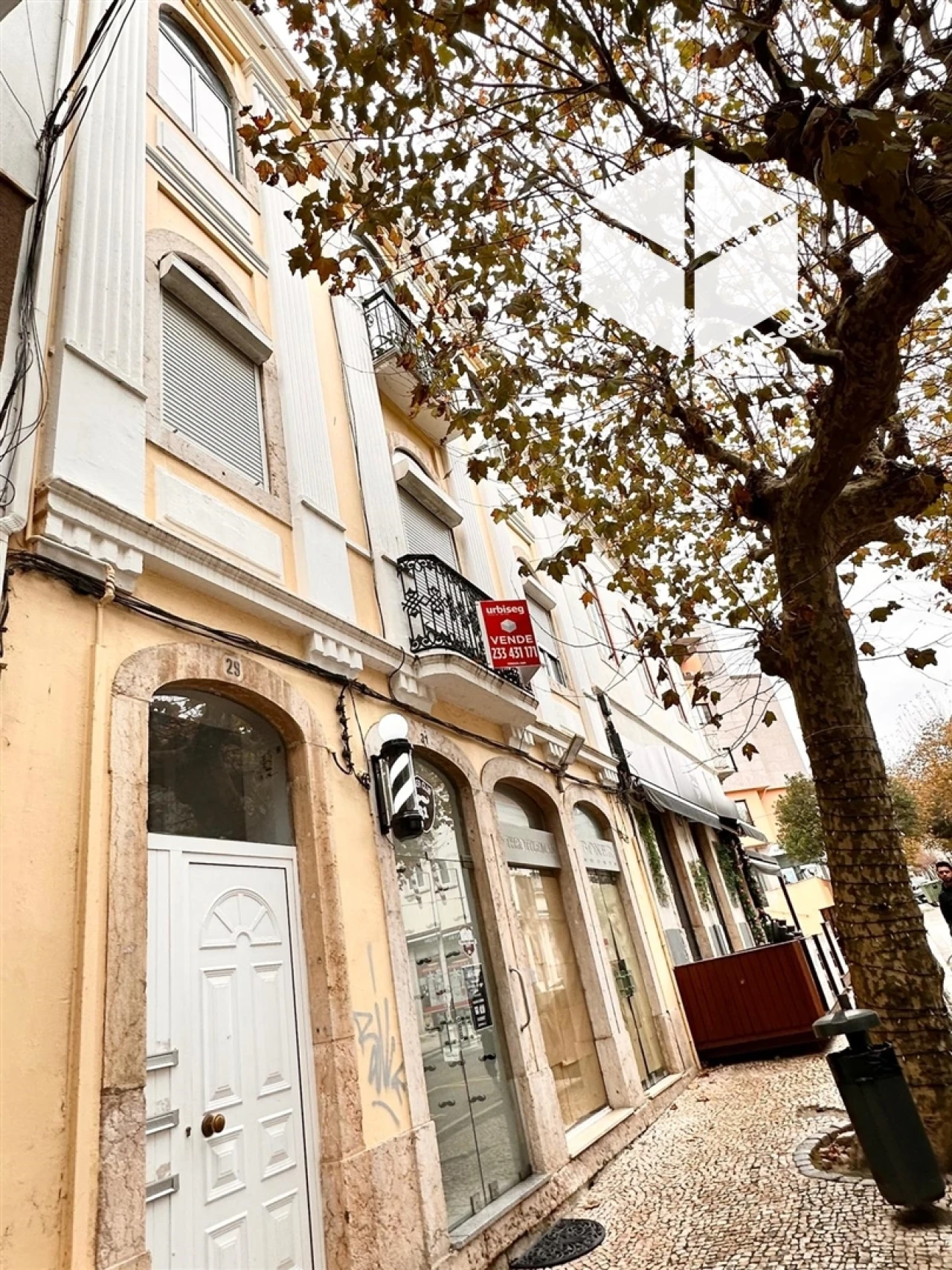 Prédio para Venda em Buarcos Foto 5