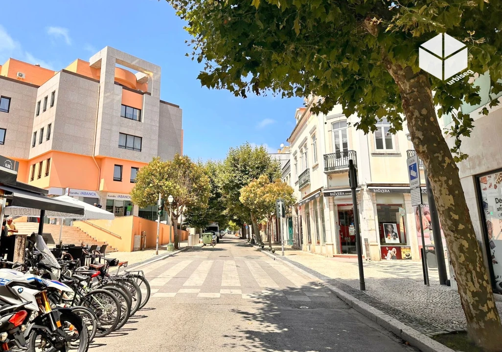 Prédio para Venda em Buarcos Foto 50