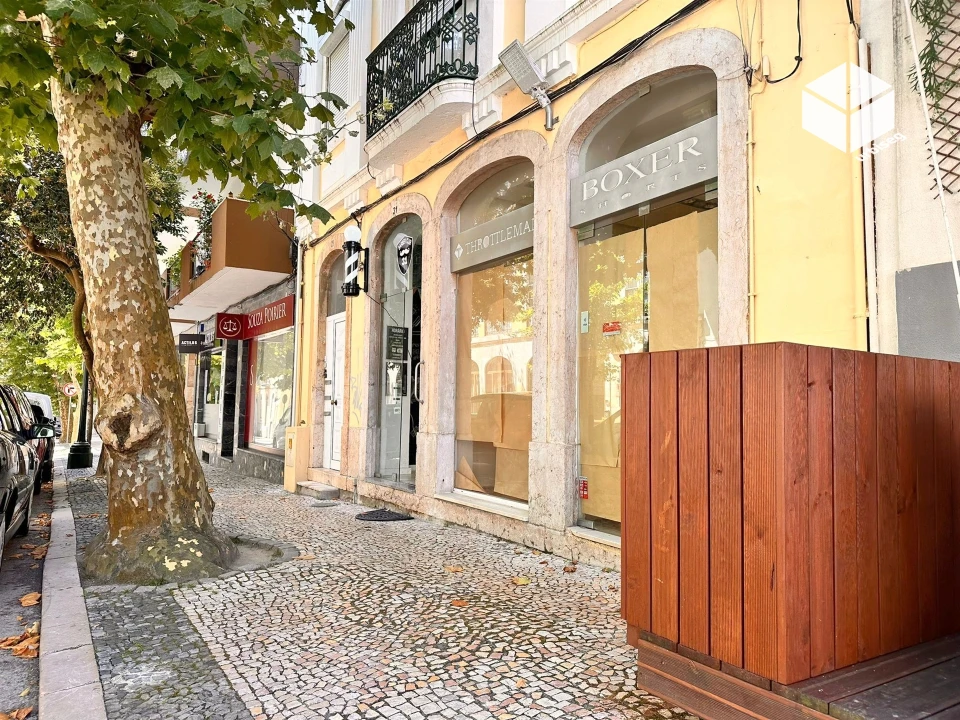 Prédio para Venda em Buarcos Foto 2