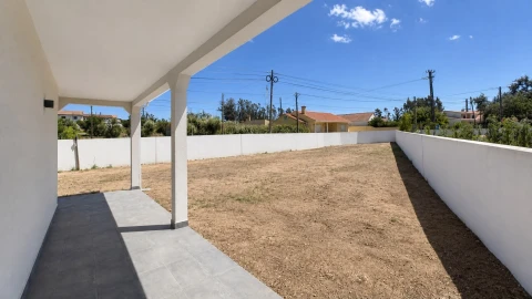 Moradia T3 para Venda em Marrazes e Barosa